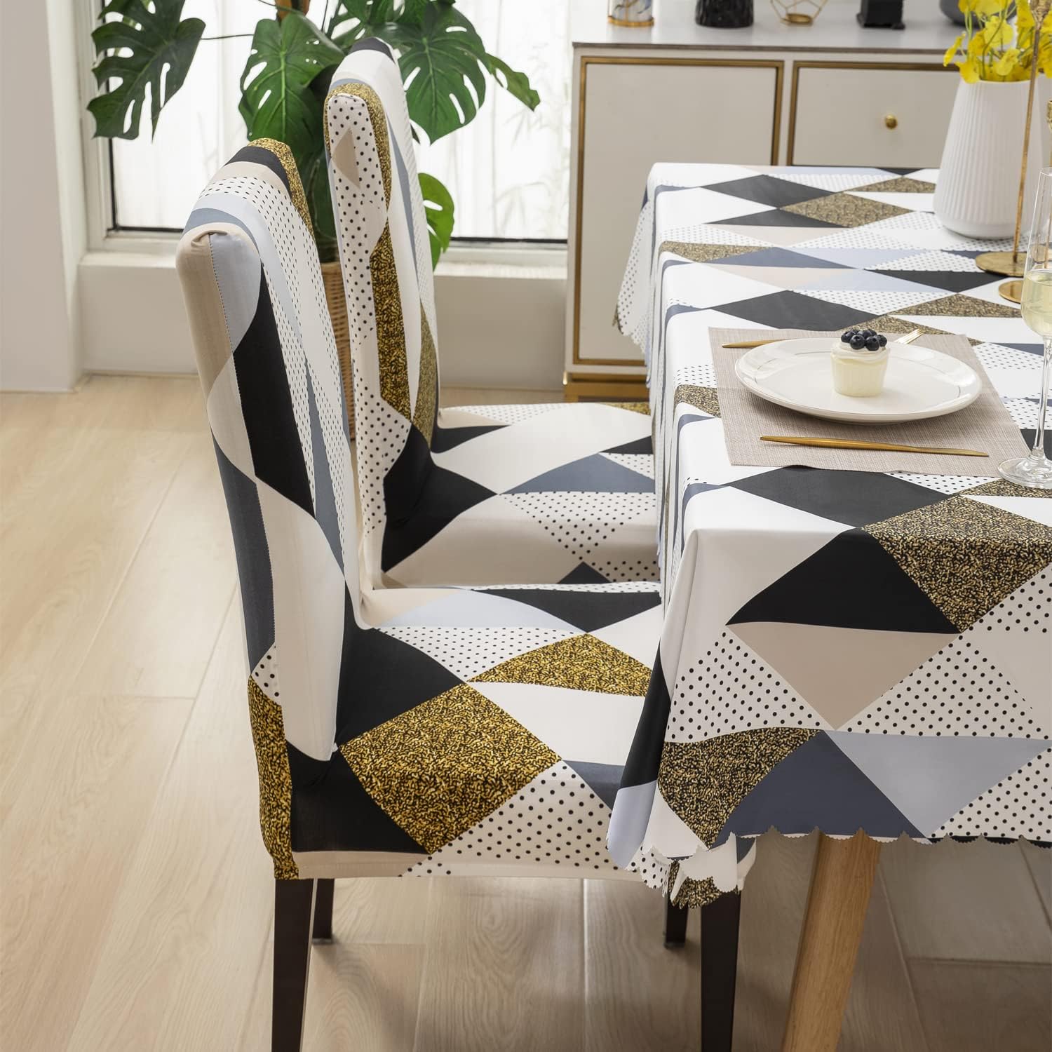 Shades Of Prism – Dustproof, Stain-Free, Water Resistant & Washable