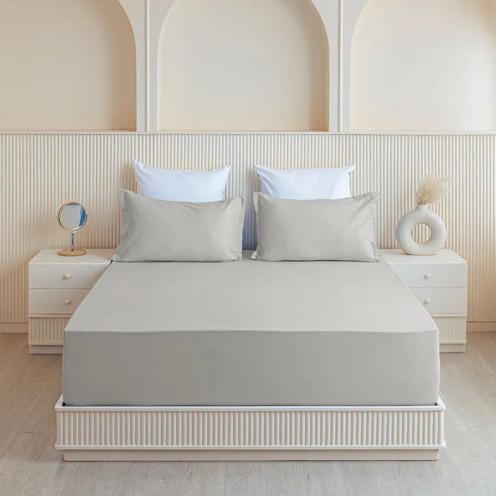 100% Dustproof & Water Resistant + 360°  Elastic Fitted Mattress Protector