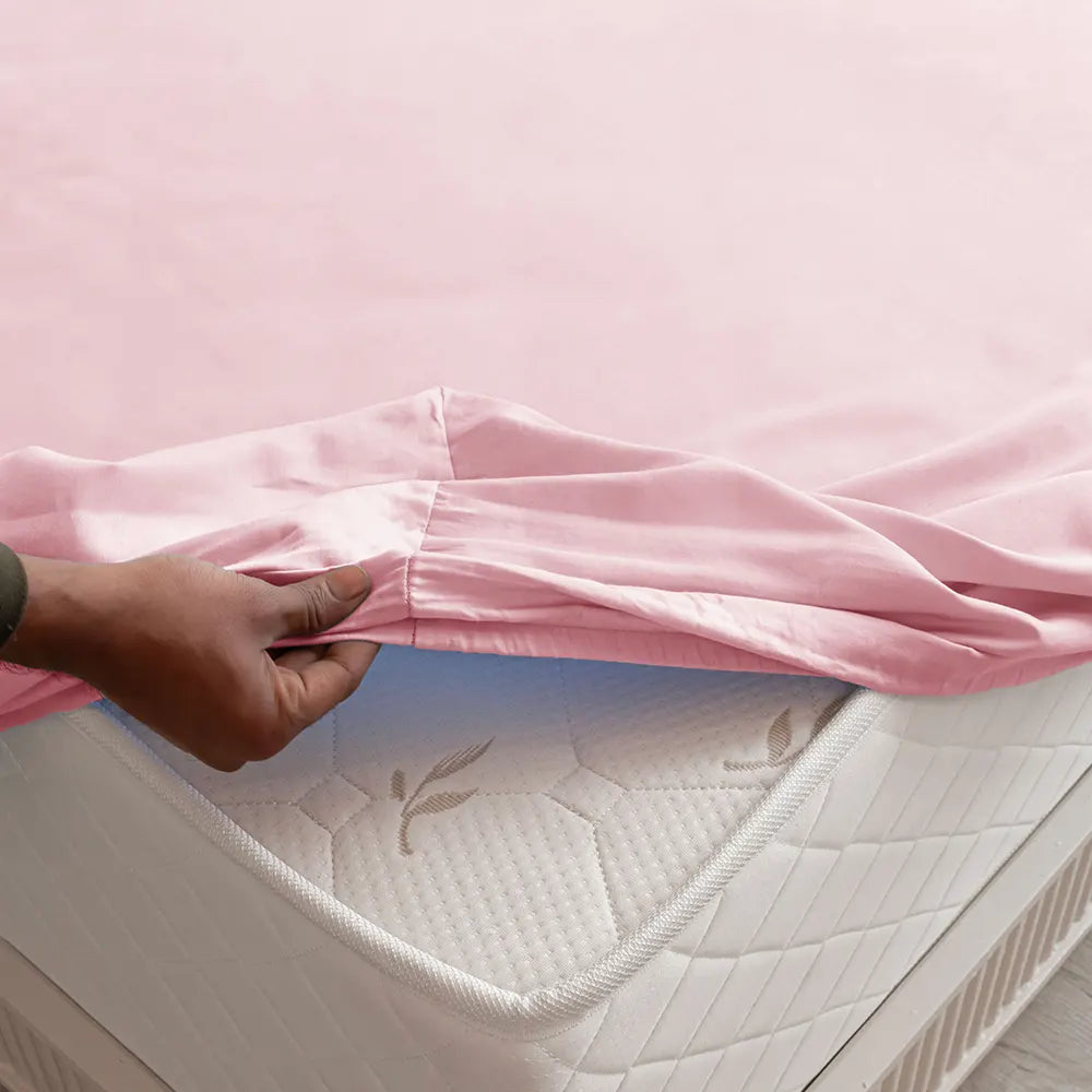 100% Dustproof & Water Resistant + 360°  Elastic Fitted Mattress Protector