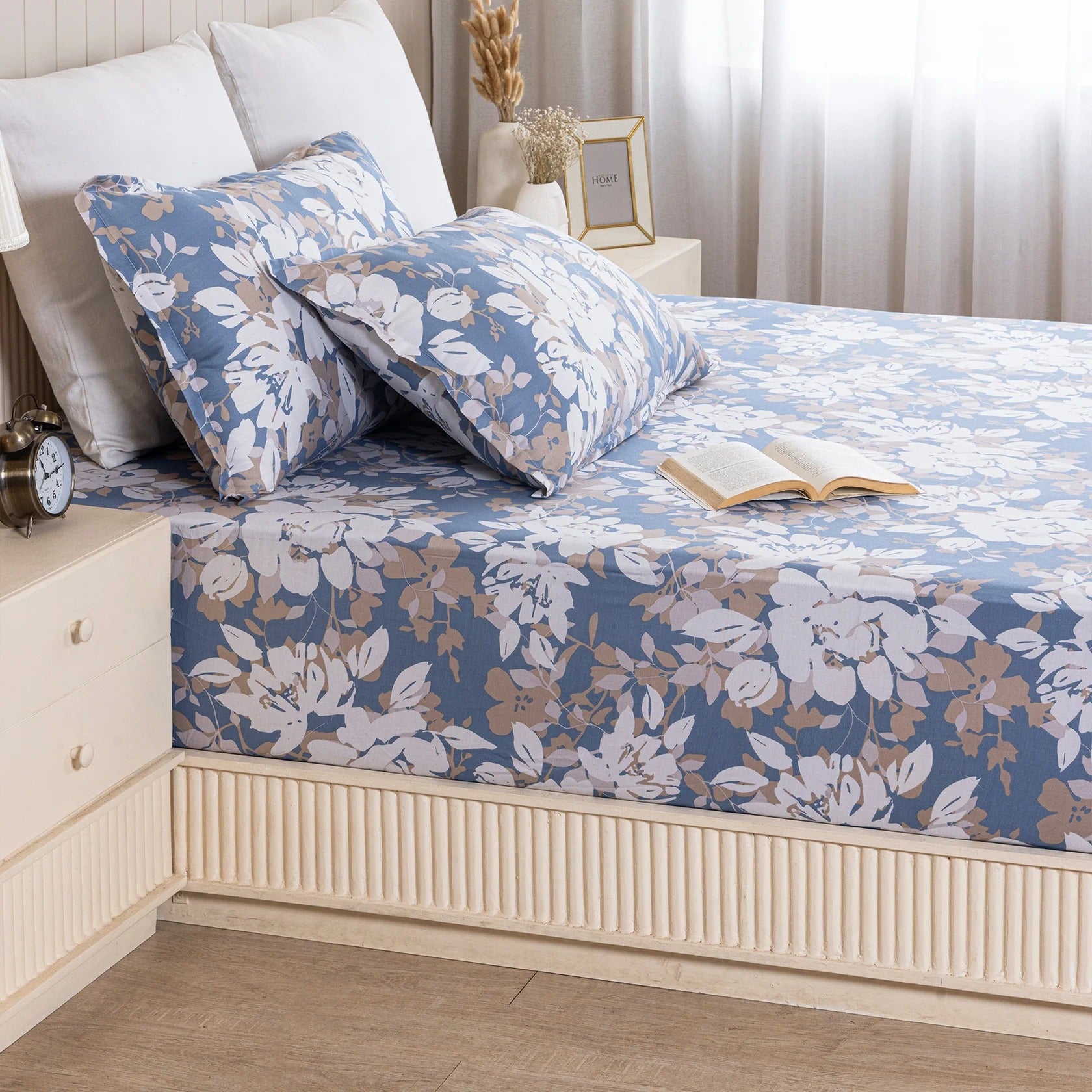 100% Dustproof & Water Resistant + 360°  Elastic Fitted Blossam Haze Printed Bedsheet