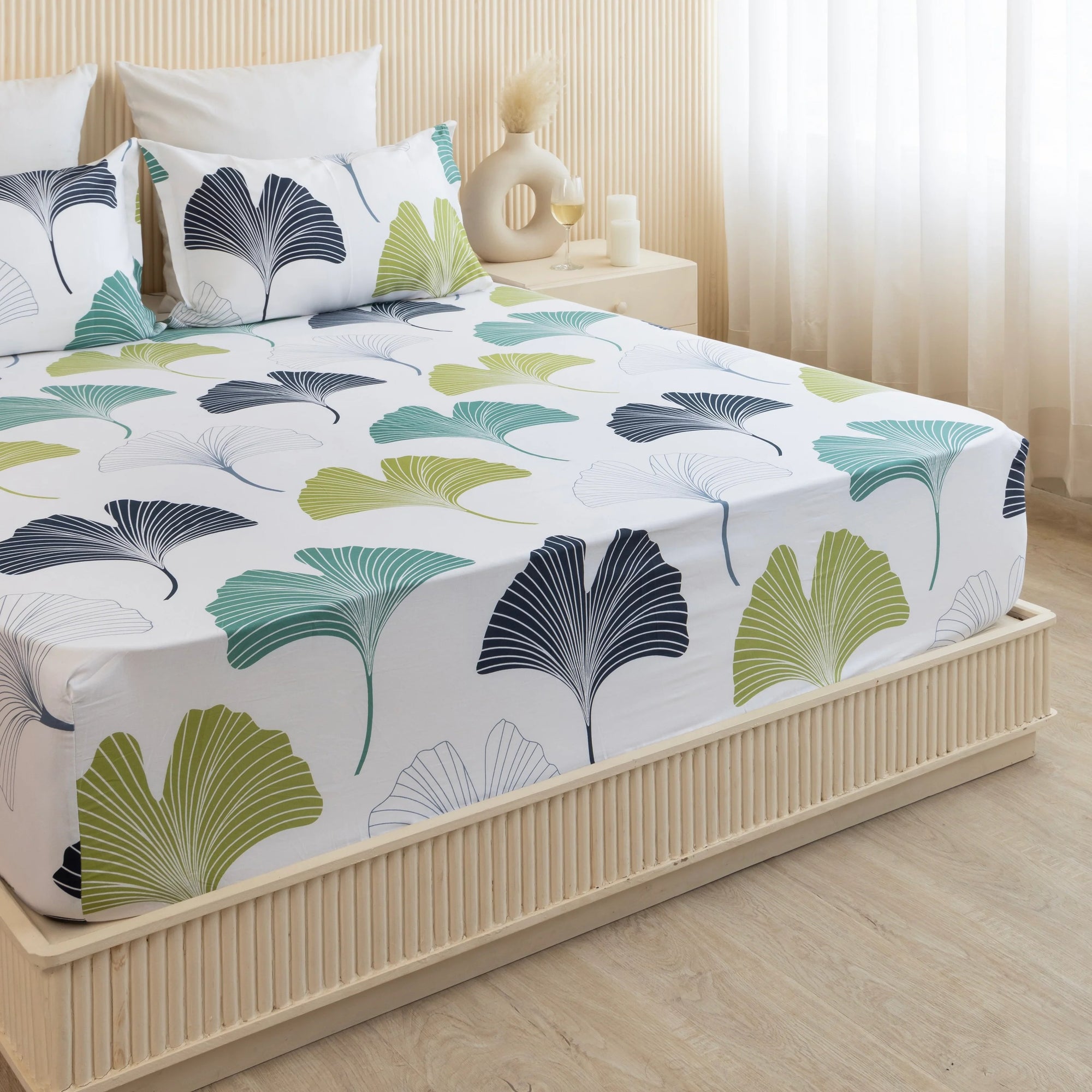 100% Dustproof & Water Resistant + 360°  Elastic Fitted Floral Printed Bedsheet (Blue & Green)